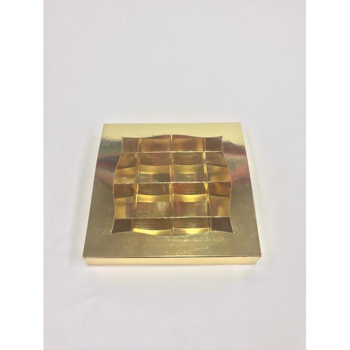 BÖLMELİ 18x18x3 GOLD ÇİKOLATA KUTUSU Asetat Kutu