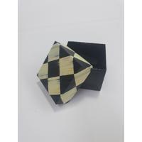 8x8x6 Dama Kapaklı Alt Siyah Kutu