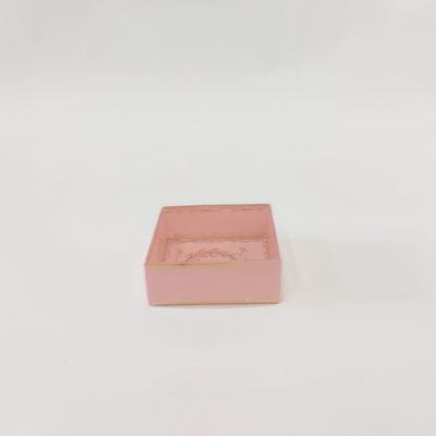 8x8x3 Altın Yaldızlı Pembe Kutu 