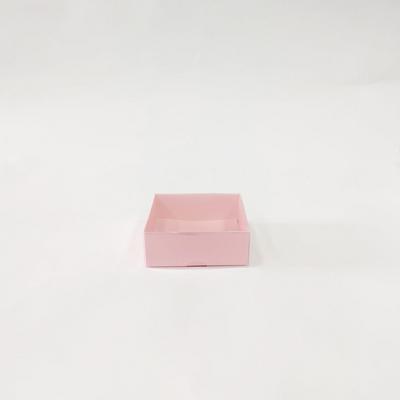 8x8x3 Pembe Kutu