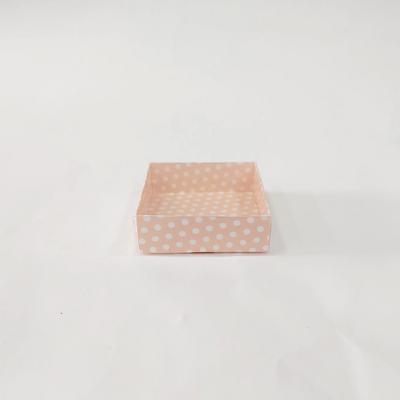 9x9x3 Pembe Puantiyeli Kutu